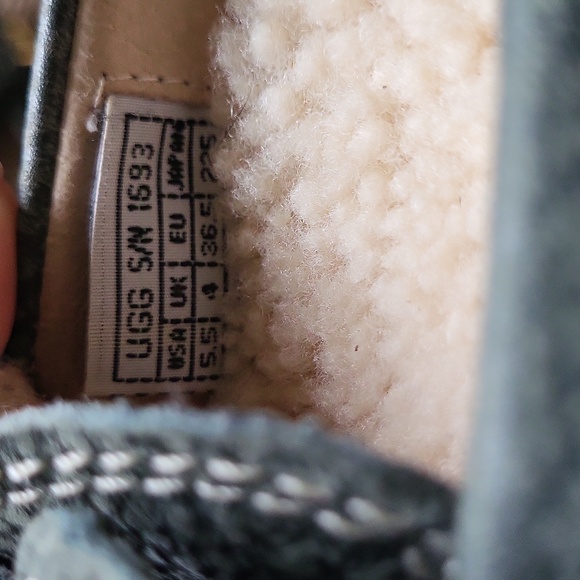 UGG Thelma Suede Moccasin Slip On Shoes - Picture 6 of 8